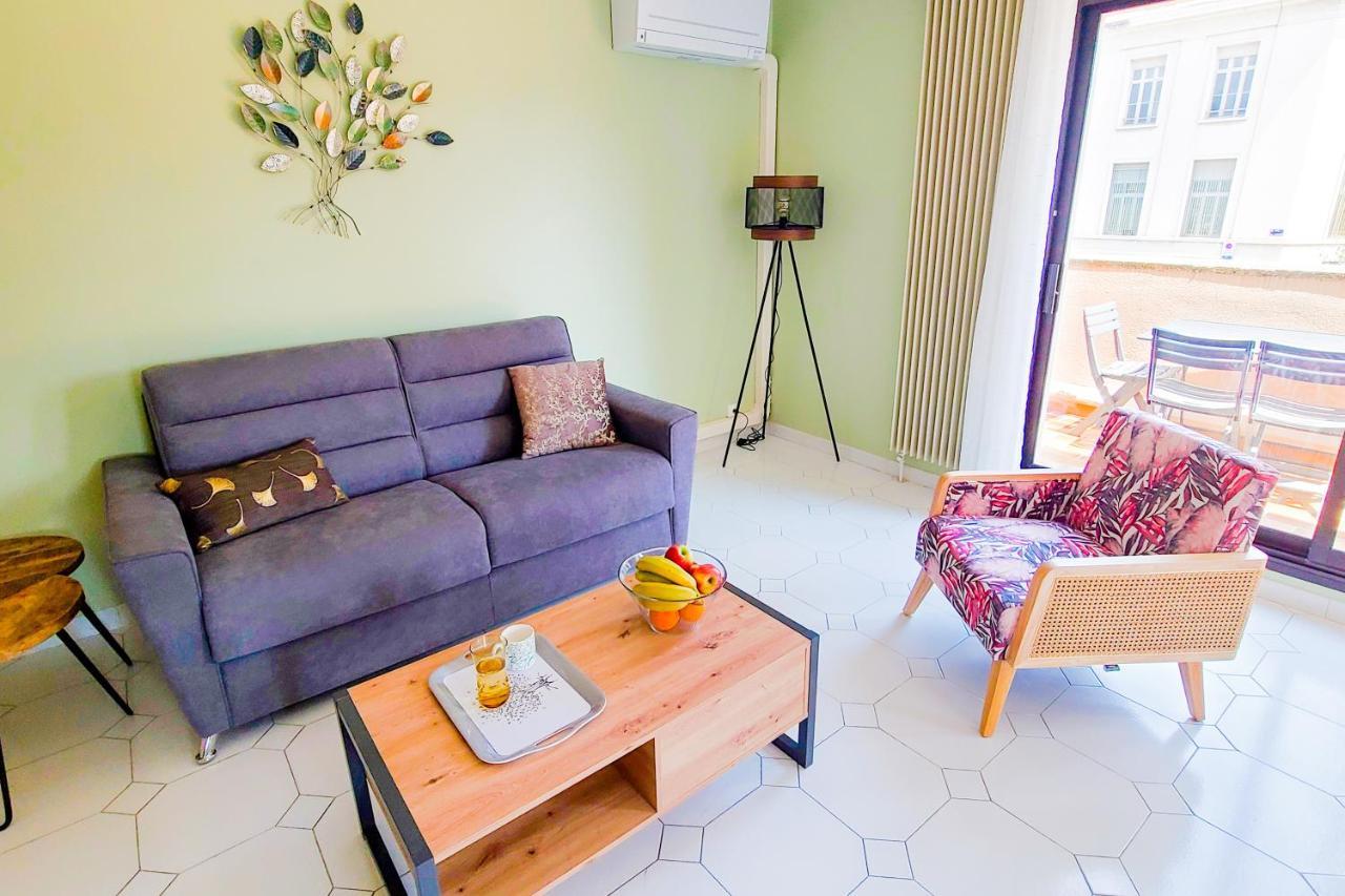 Regard Sur Les Remparts - Terrasse & Parking Apartment Avignon Exterior foto
