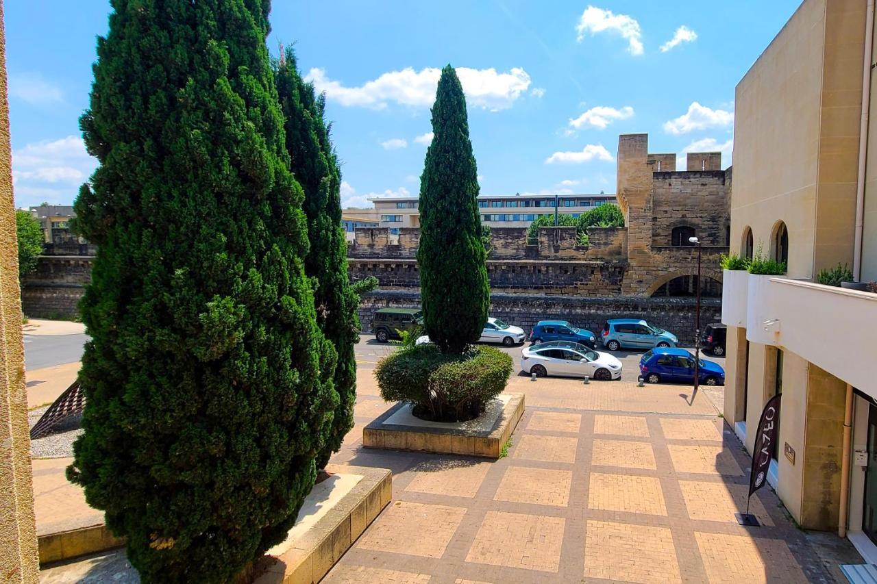 Regard Sur Les Remparts - Terrasse & Parking Apartment Avignon Exterior foto