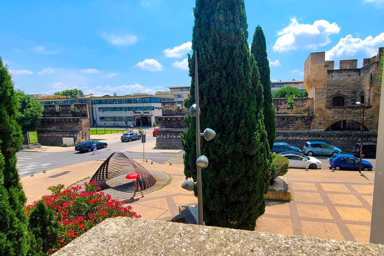 Regard Sur Les Remparts - Terrasse & Parking Apartment Avignon Exterior foto